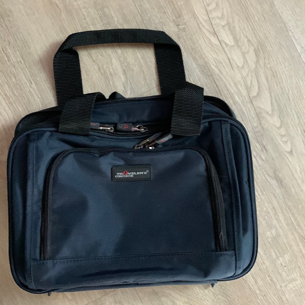 Travelers Choice essential bag